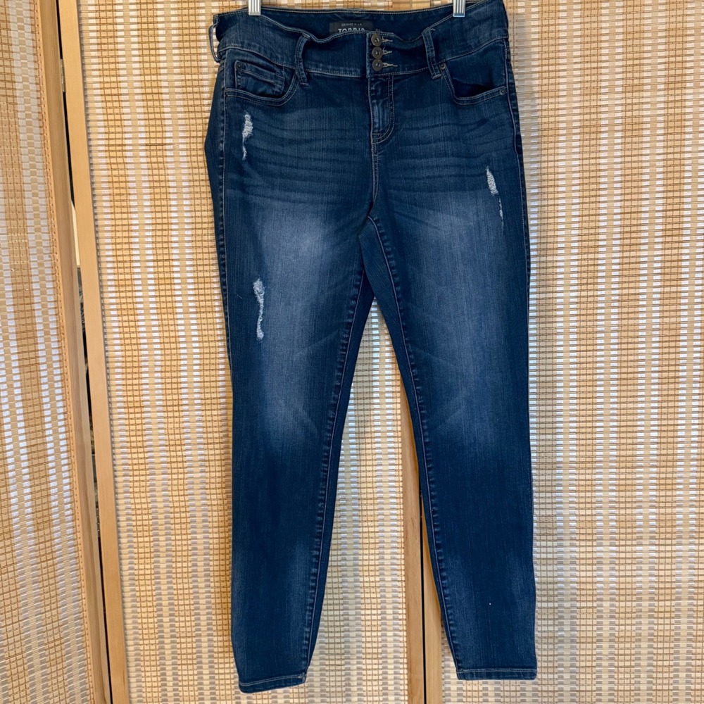 Torrid Sky High Skinny Jeans Dark Wash Distressed High Rise Blue Denim 16 Street